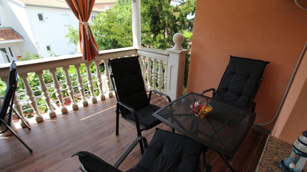 Apartment Kreslin Vantacici Esterno foto