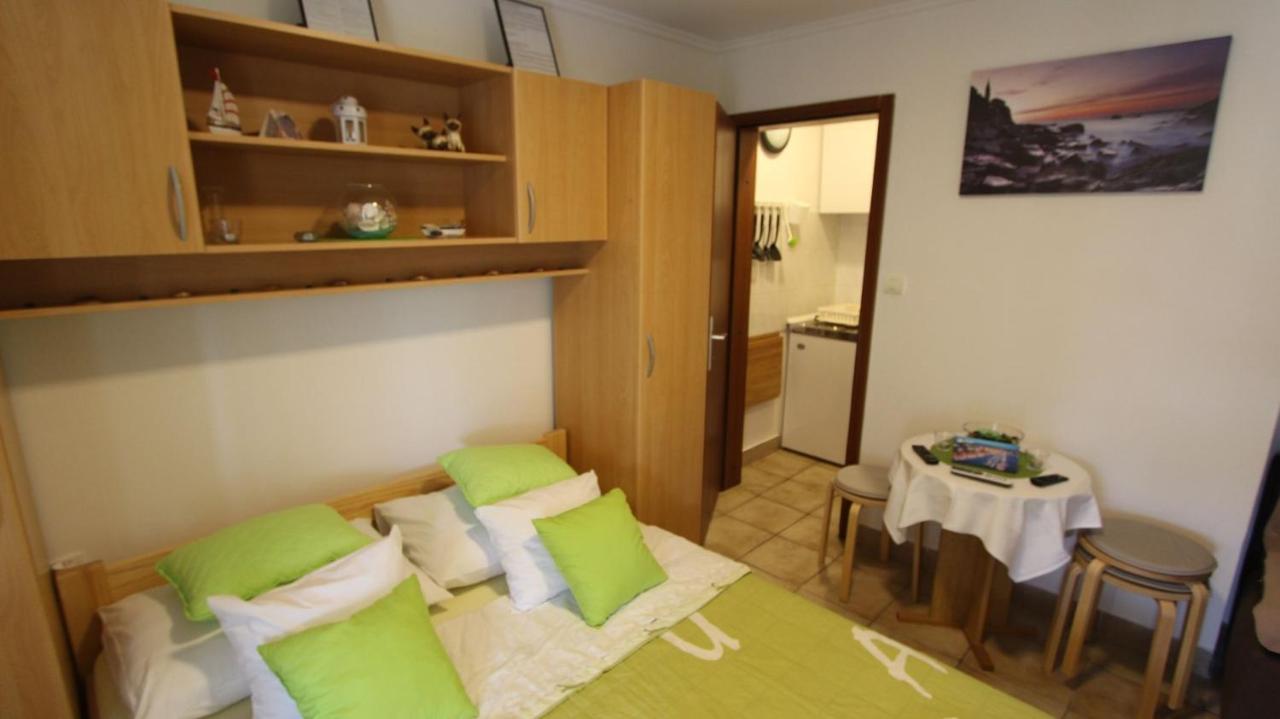Apartment Kreslin Vantacici Esterno foto